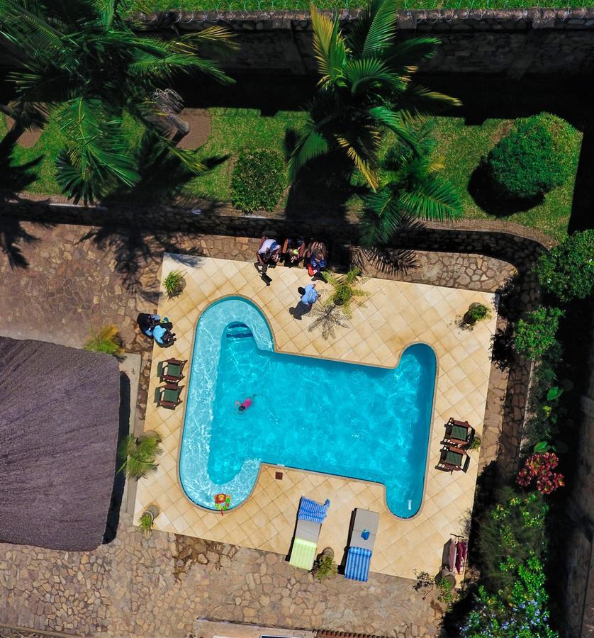 Entebbe Palm Hotel Екстер'єр фото